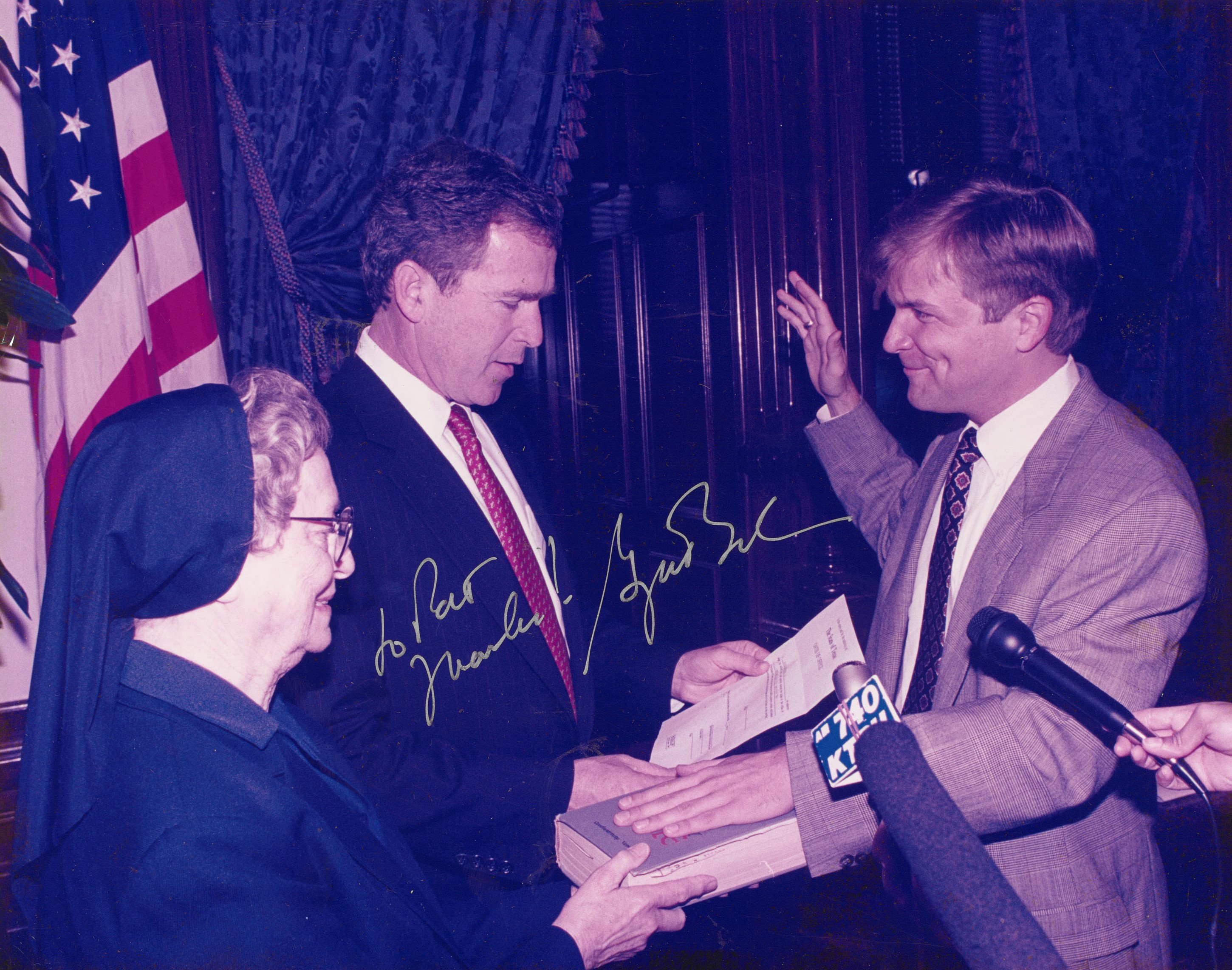 Gov. George W. Bush swearing in Pat Wood III as Chairman of the PUCT.