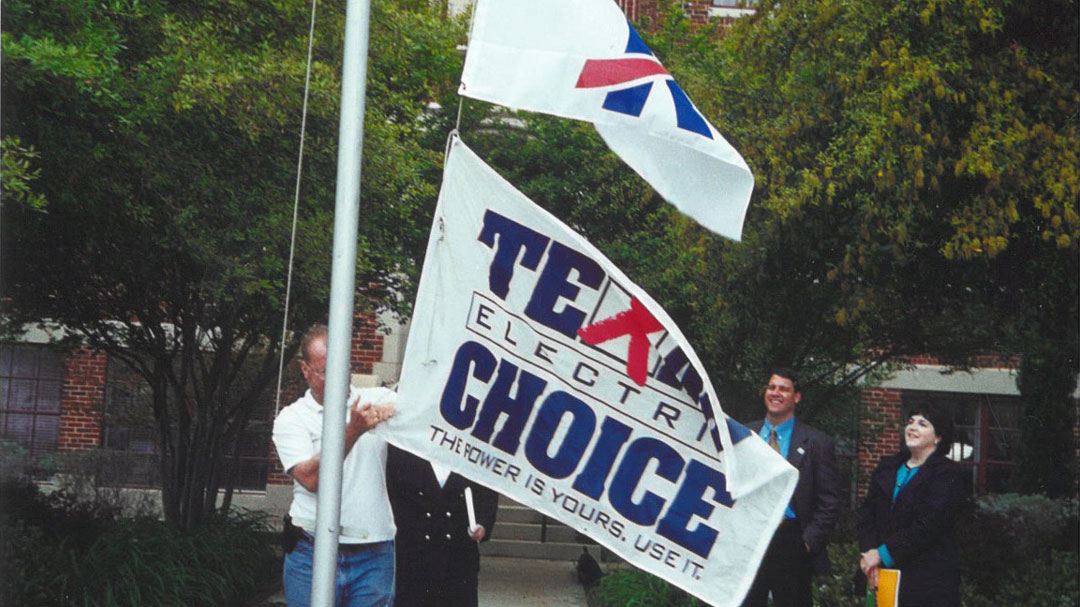 The Texas Electric Choice campaign stops in Killeen to raise the flag and let consumers know they'll soon have the power to choose their electric provider.